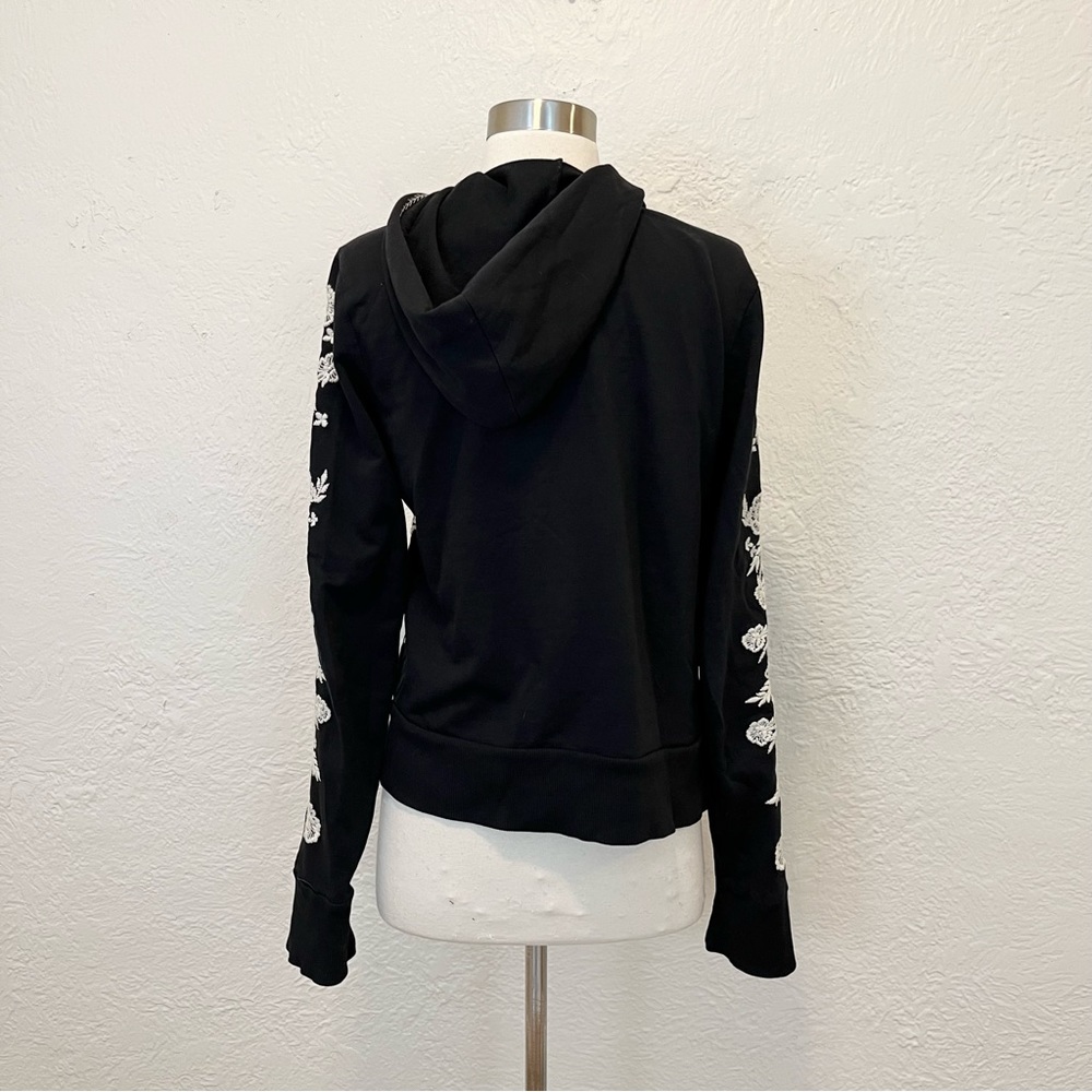Free People Black Floral Embroidered Hoodie Sweatshirt Top Medium - Picture 5 of 10